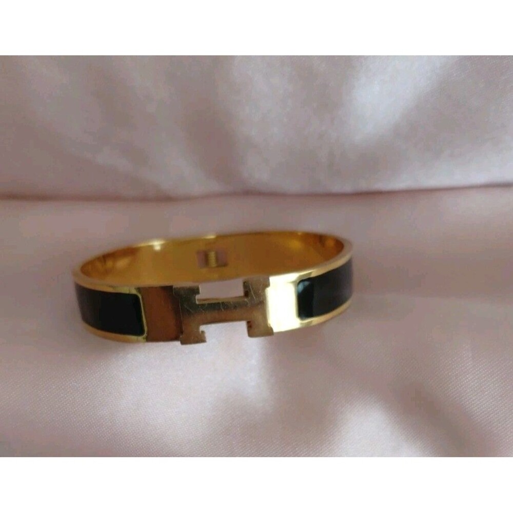 Hermes Clic H Bracelet Bangle Black Enamel Gold Plated PM QCP Stamp Authentic